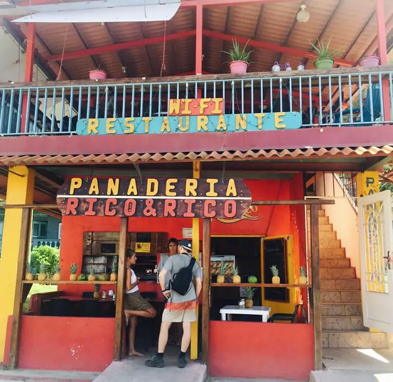 Panaderia y Restaurante Rico & Rico